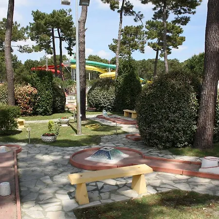 Camping La Palmyre 4 Etoiles Proche Plage Κάμπινγκ 4*